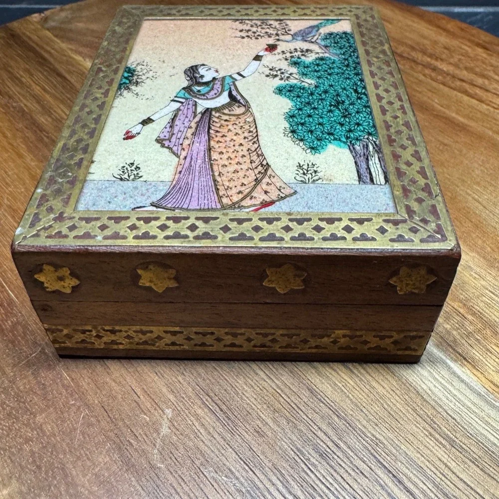 N/A handcrafted wooden